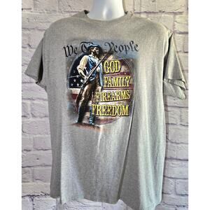 Delta Gray We The People God Family Firearms Freedom Graphic T-Shirt Large